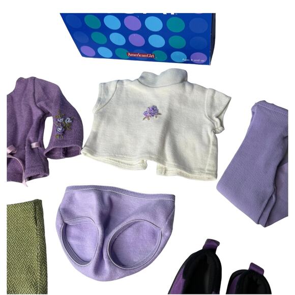 American Girl Today GO ANYWHERE OUTFIT Skirt Top Sweater Shoes Tights Panty BOX - Picture 8 of 13